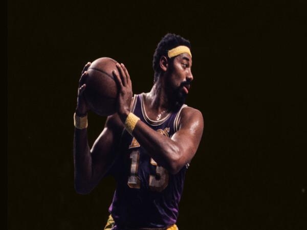 Sự nghiệp thi đấu ấn tượng của Wilt Chamberlain