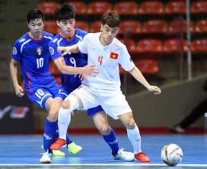 Tầm quan trọng của kỹ thuật qua người trong bóng đá futsal