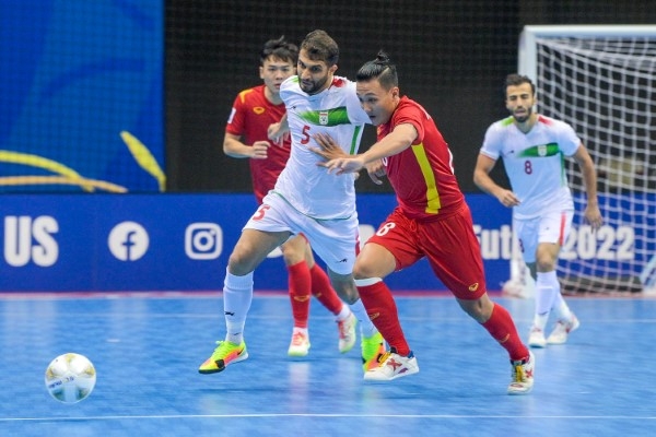 futsal là một trong các môn thể thao về bóng được chơi trong nhà