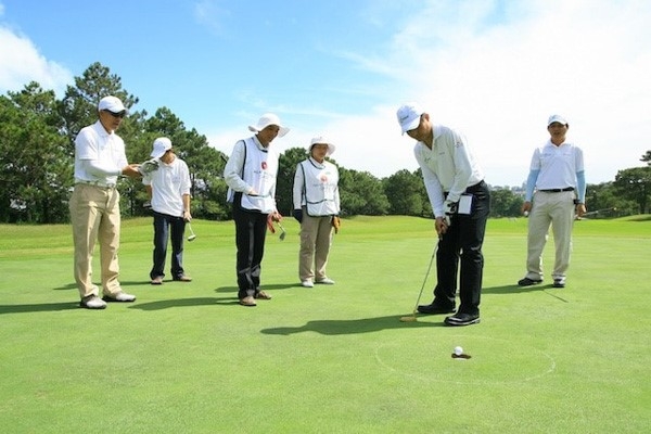 Chi phí tham gia các giải đấu golf