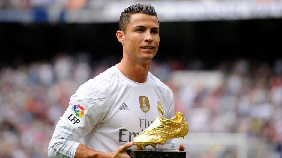 Cristiano Ronaldo là một trong những tiền đạo vĩ đại nhất mọi thời đại