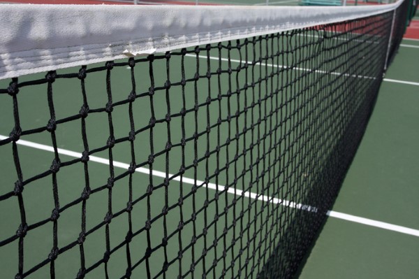 Độ căng của lưới sân tennis