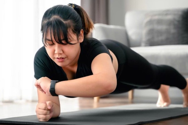 1 Phút plank đốt bao nhiêu calo? Những yếu tố ảnh hưởng