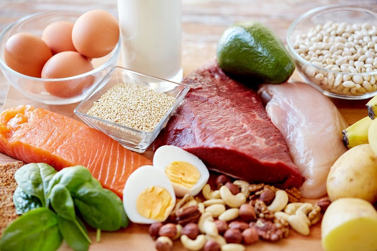 So sánh với thịt gà, thịt bò và cá