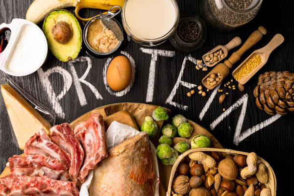 Người 70kg cần bao nhiêu protein mỗi ngày