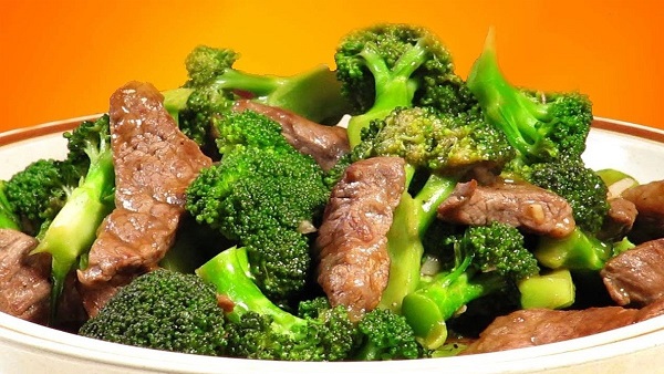 Kết hợp thịt bò với các loại rau củ quả